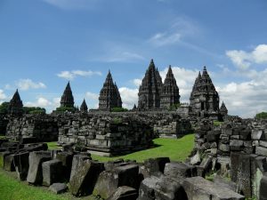 travel bandung yogyakarta